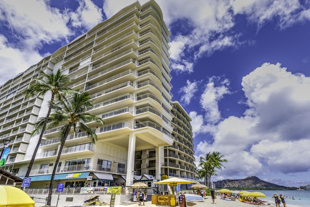Waikiki Shore 515 Beachfront & Upgrade Appartamento Honolulu Esterno foto